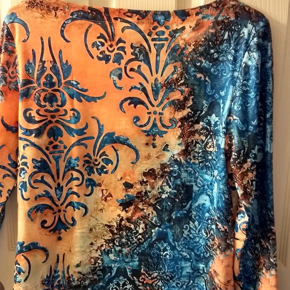 Womens Top - Picture 2 of 3